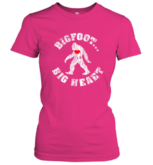 Bigfoot Heart Valentine's Day Lover Art Graphics Great Gift Women's T-Shirt Women's T-Shirt - HHHstores