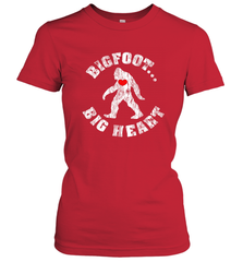 Bigfoot Heart Valentine's Day Lover Art Graphics Great Gift Women's T-Shirt Women's T-Shirt - HHHstores