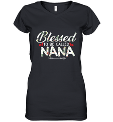 Blessed to be called Nana design Women's V-Neck T-Shirt